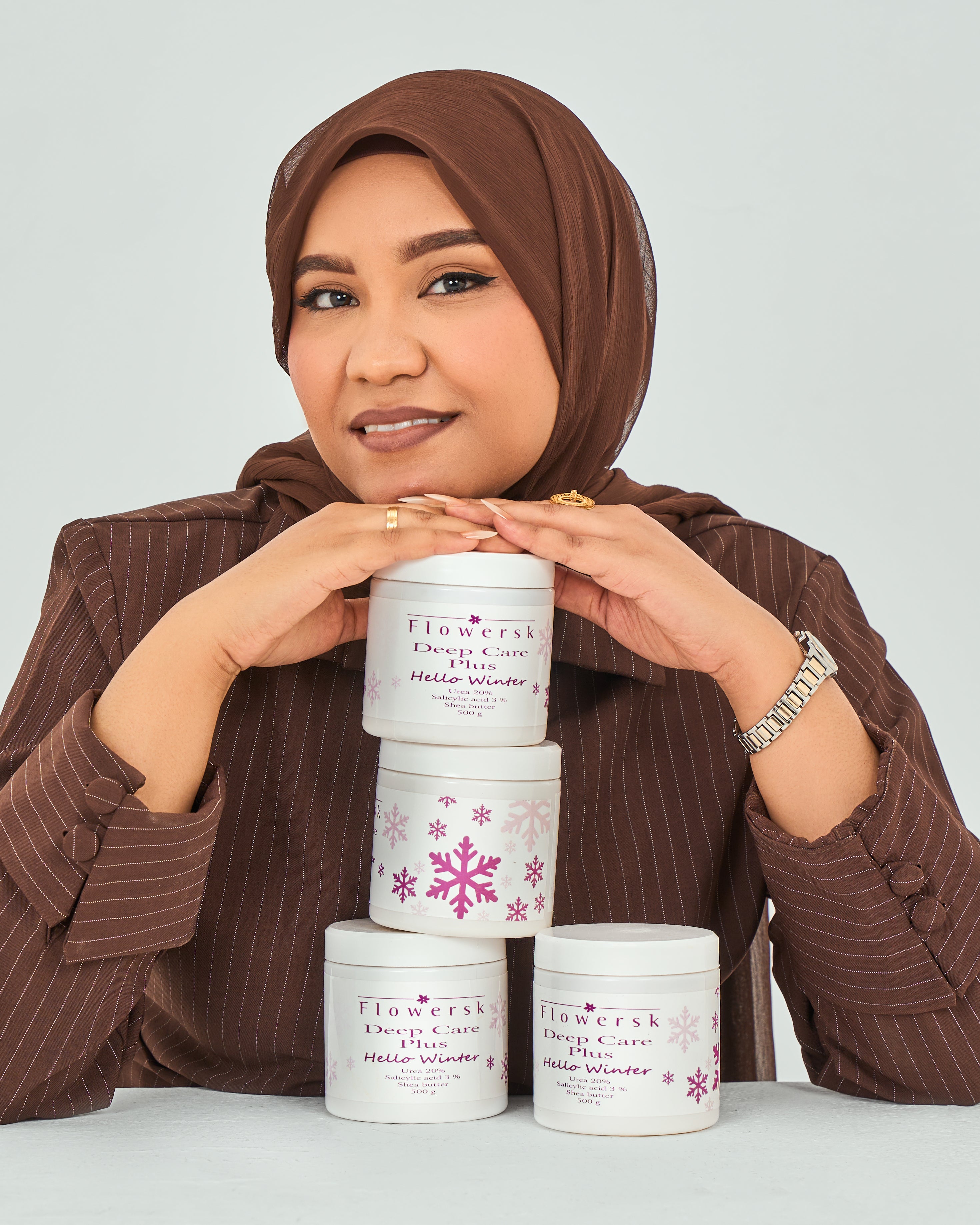 كريم العناية العميقة بلس حجم كبير